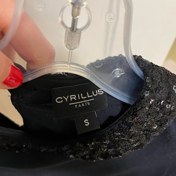 Cyrillus navy top with sequin collar -bow in the back - Picture 6 of 6